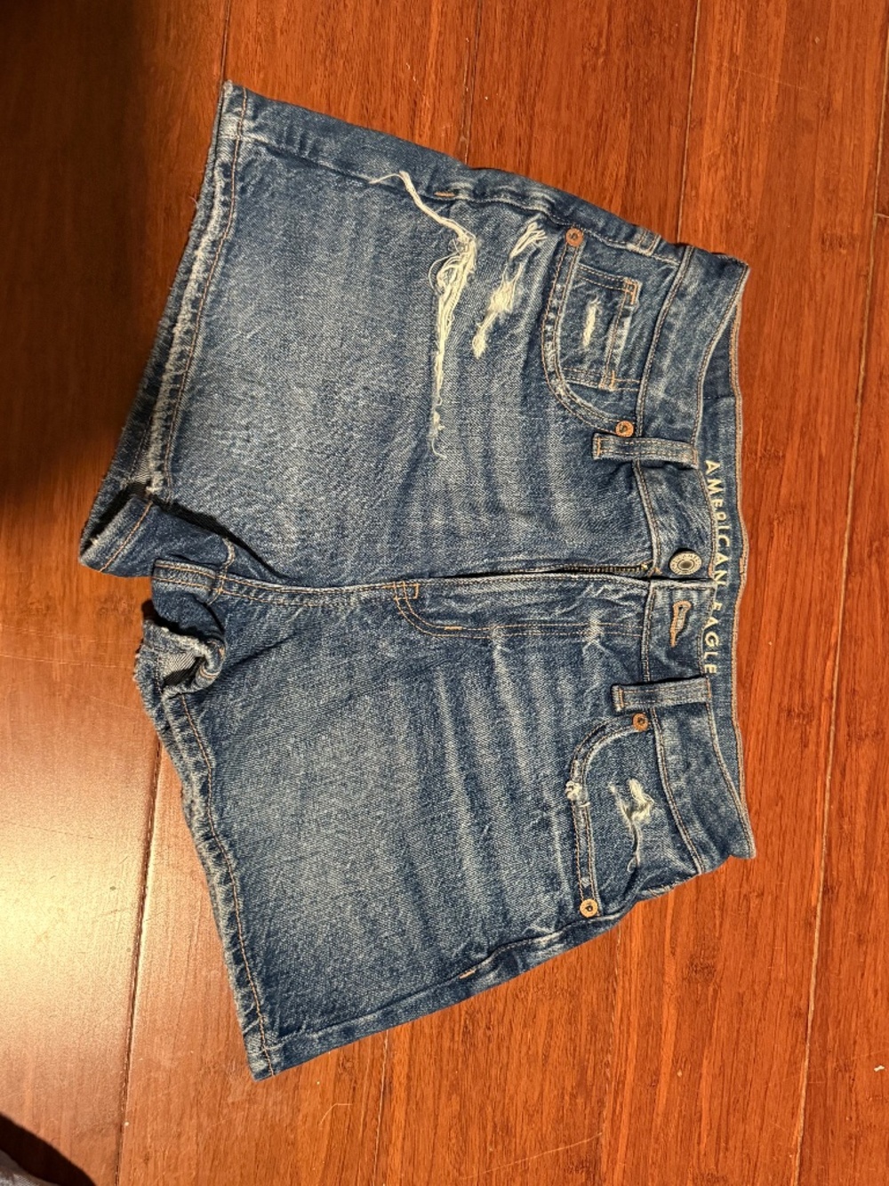 American Eagle strigid denim shorts 00